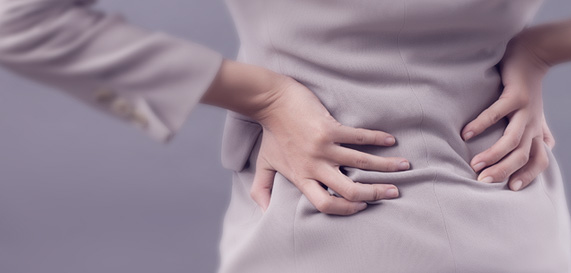 허리, 다리 통증 걸을 때 유독 심해진다면?
